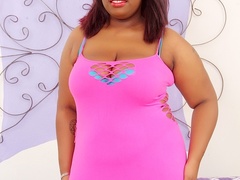 Hot chubby ebony in pink dress and blue bra plays with - Picture 1