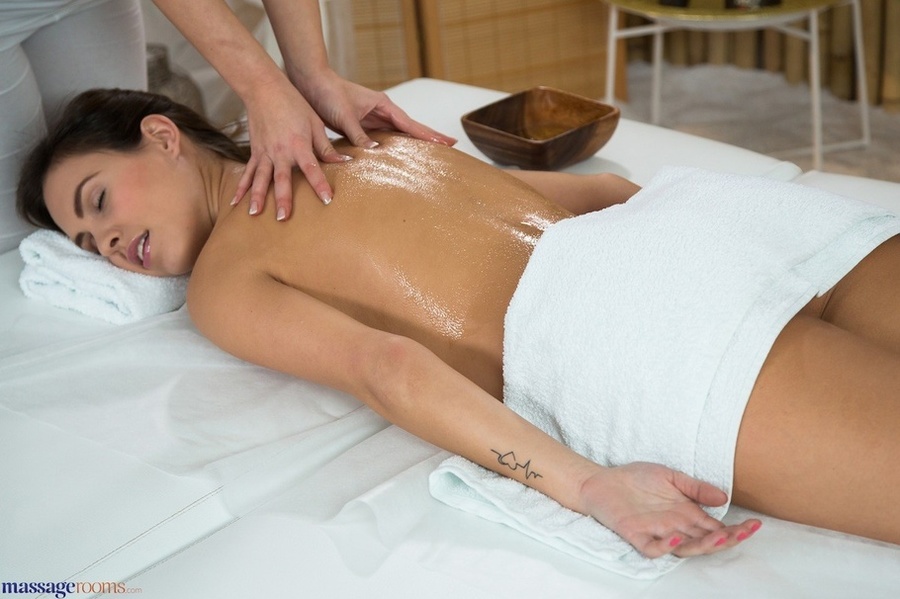 Hot brunette oiled and massaged by sexy blo - XXX Dessert - Picture 2