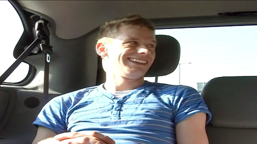 Two guys in car pick up dude and they suck  - XXX Dessert - Picture 1