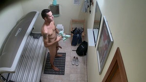 Skinny strong twink is jerking off big dick  in solarium - Picture 9