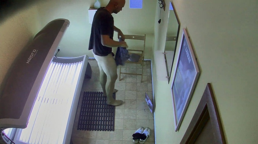 Young bald twink with big dick undressing at solarium - XXXonXXX - Pic 7