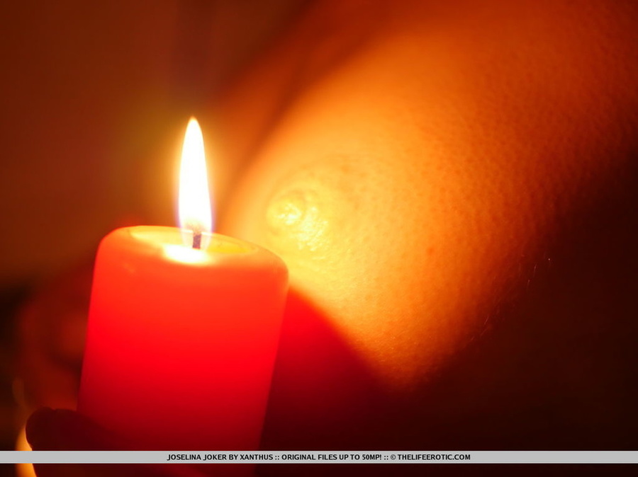 Amazing chick pours candle wax all over her - XXX Dessert - Picture 5