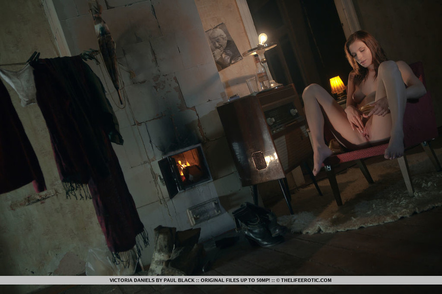 Sexy redhead pours herself a drink and play - XXX Dessert - Picture 6