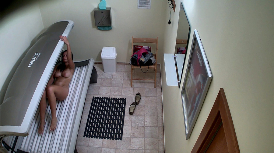 Brunette undressed leopard t-shirt and jeans miniskirt - XXXonXXX - Pic 3