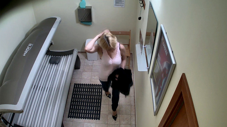 Elegant slender blonde with massive saggy boobs - XXXonXXX - Pic 8