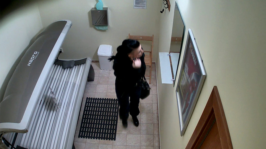 Brunette with shaved temples came in solarium - XXXonXXX - Pic 8