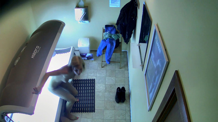 Hottest leggy blonde undresses blue bra and panties - XXXonXXX - Pic 6