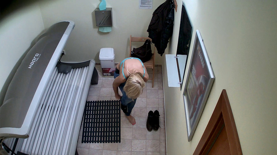 Hottest leggy blonde undresses blue bra and panties - XXXonXXX - Pic 7