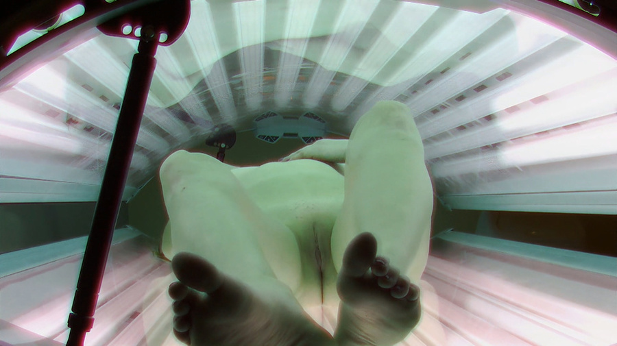 Redhead babe in green pants and huge green scarf - XXXonXXX - Pic 4