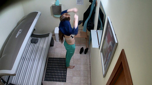 Redhead babe in green pants and huge green scarf - XXXonXXX - Pic 7
