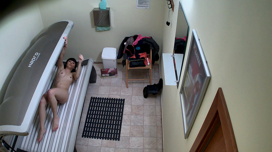 Long-haired tanned brunette slowly undress pink panties - XXXonXXX - Pic 3