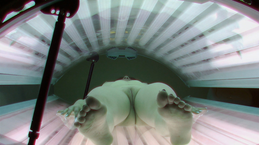 Tattooed redhead woman is having a cute shaved snatch - XXXonXXX - Pic 4