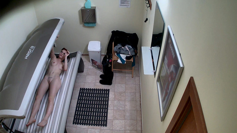 Tattooed redhead woman is having a cute shaved snatch - XXXonXXX - Pic 9