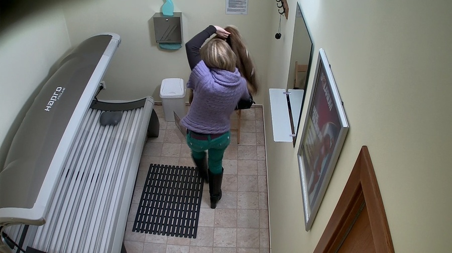 Chick with light brown hairs came here to get her skin tanned - XXXonXXX - Pic 8
