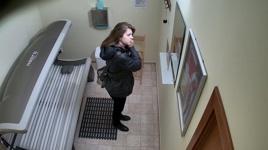 Dressed in black brown-haired girl in solarium - XXXonXXX - Pic 8