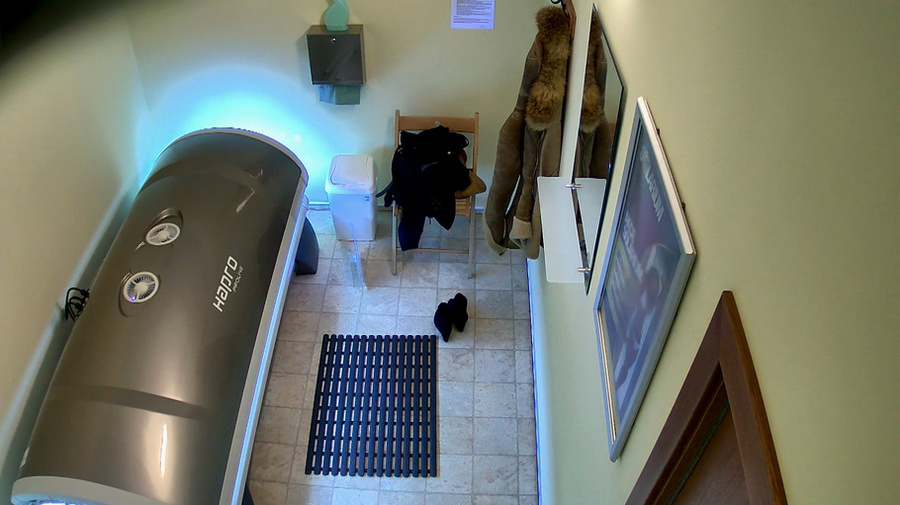 Tanned female with brown hair undressed fur coat - XXXonXXX - Pic 5