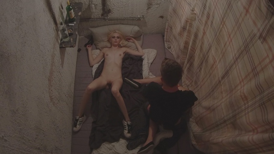 Dude makes rather chicks relaxed and to fuck in dungeon for cash - XXXonXXX - Pic 10