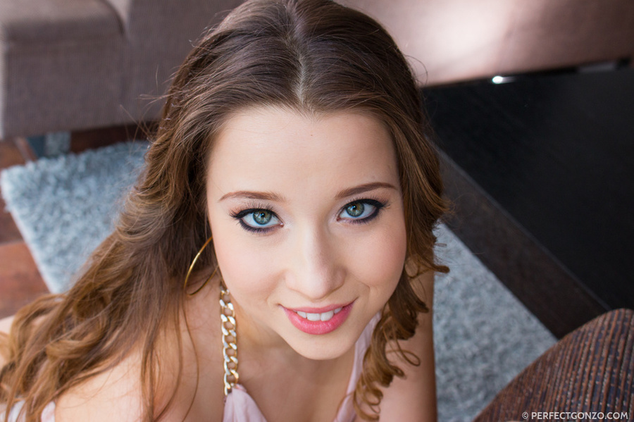 Sweet brunette kneels on floor as she sucks - XXX Dessert - Picture 7