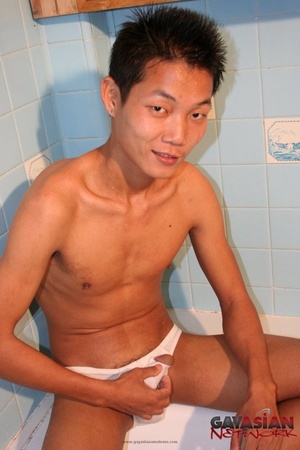 Asian gay dude gets his skinny body wet  - Picture 5