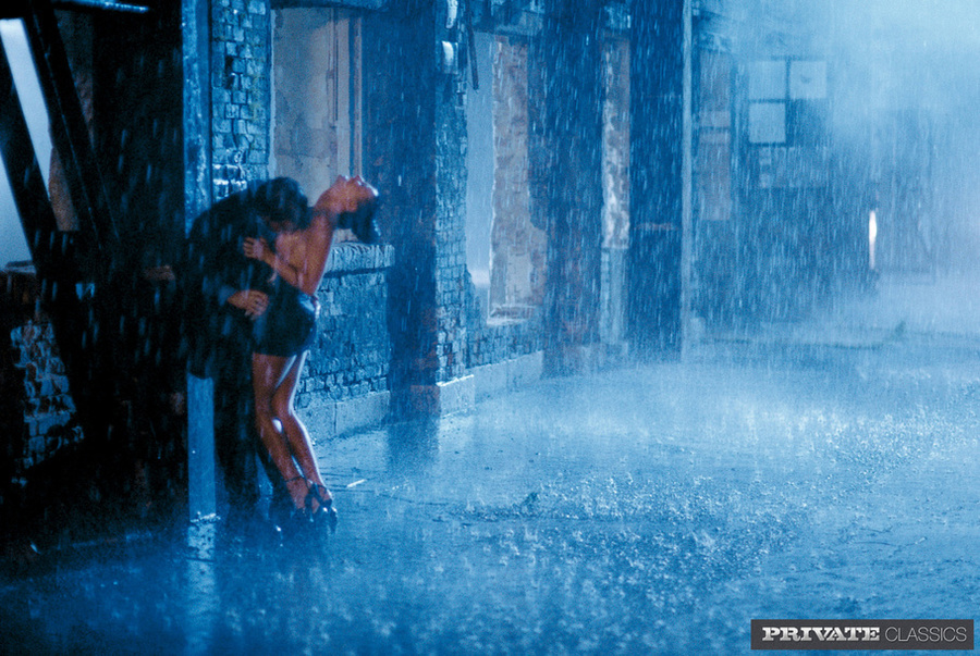 Luscious babe with steaming hot body lets h - XXX Dessert - Picture 2