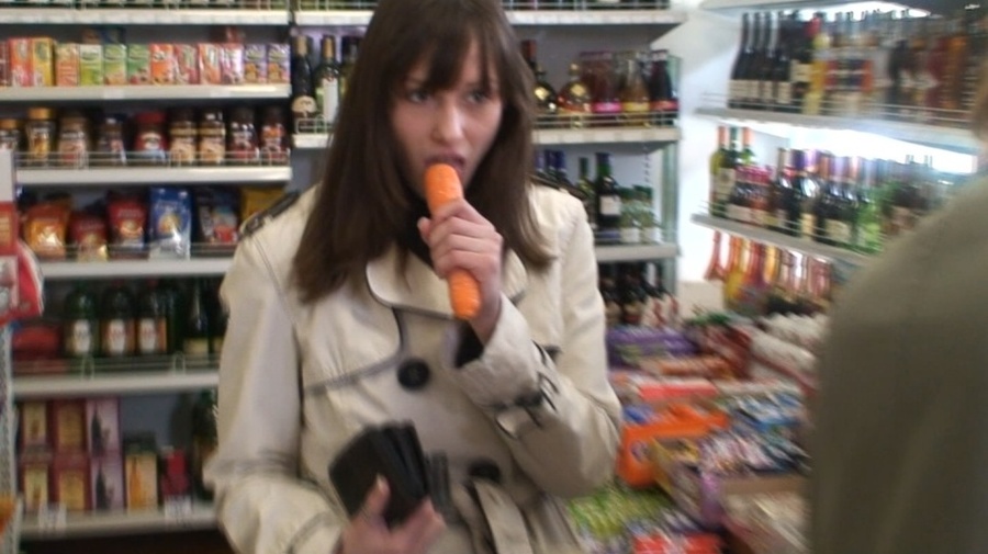 Sexy amateur brunette is swallowing a juicy - XXX Dessert - Picture 5