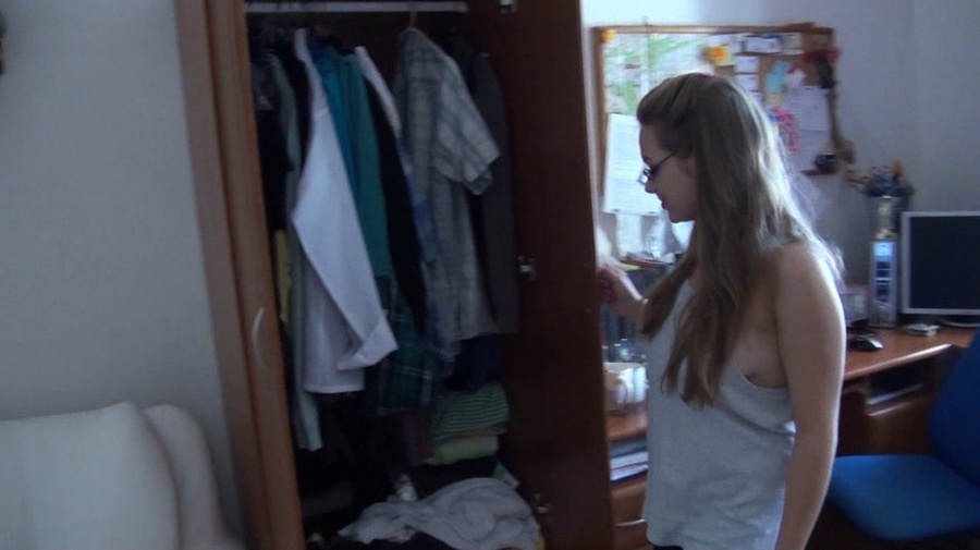 Busty amateur goddess is giving an outstand - XXX Dessert - Picture 2