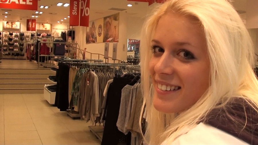 Crazy outdoor cock-riding action with a lus - XXX Dessert - Picture 11