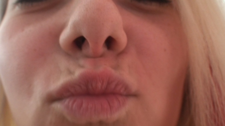 Astonishing amateur blonde is giving an awe - XXX Dessert - Picture 7