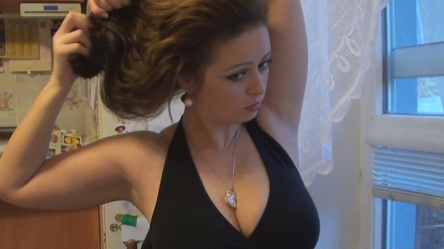 Amateur milf with massive natural boobs scr - XXX Dessert - Picture 10