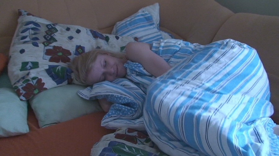 Crazy cock-swallowing blonde is getting fuc - XXX Dessert - Picture 2