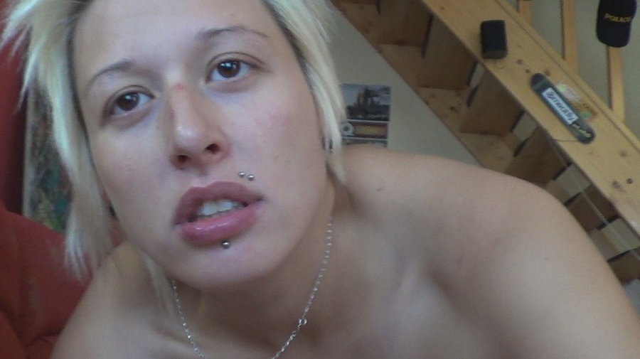 Big-booty blonde gets a huge facial load fr - XXX Dessert - Picture 1