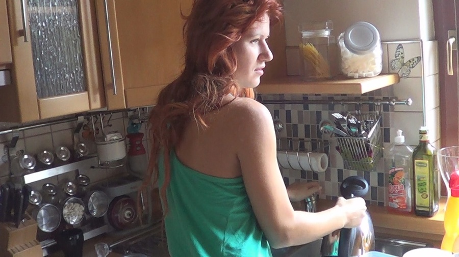 Tanned redhead babe is getting some fresh s - XXX Dessert - Picture 5