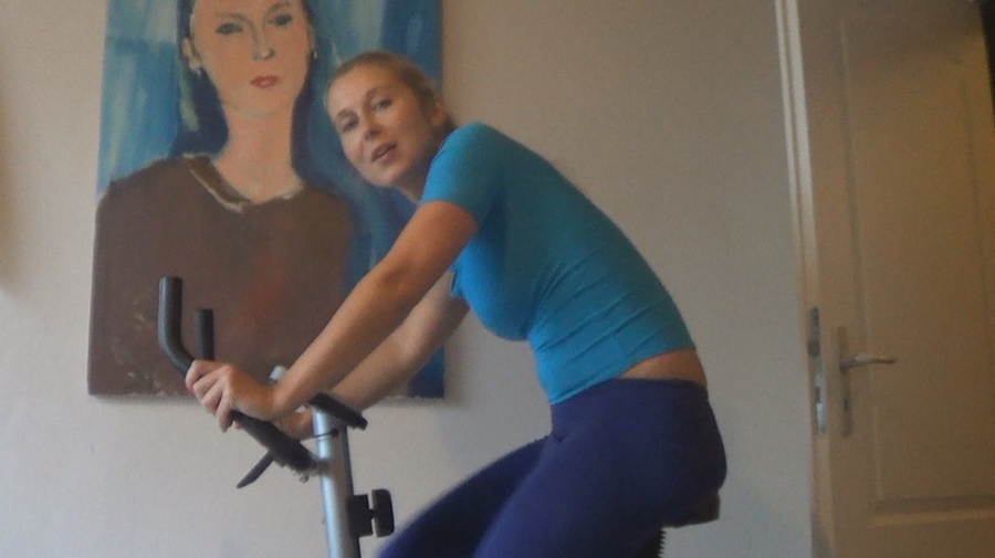 Amateur blonde is jumping up and down on he - XXX Dessert - Picture 6