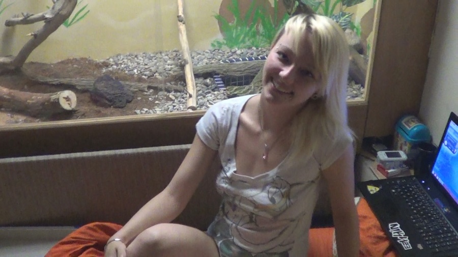 Blonde with piercings is swallowing a hard  - XXX Dessert - Picture 13