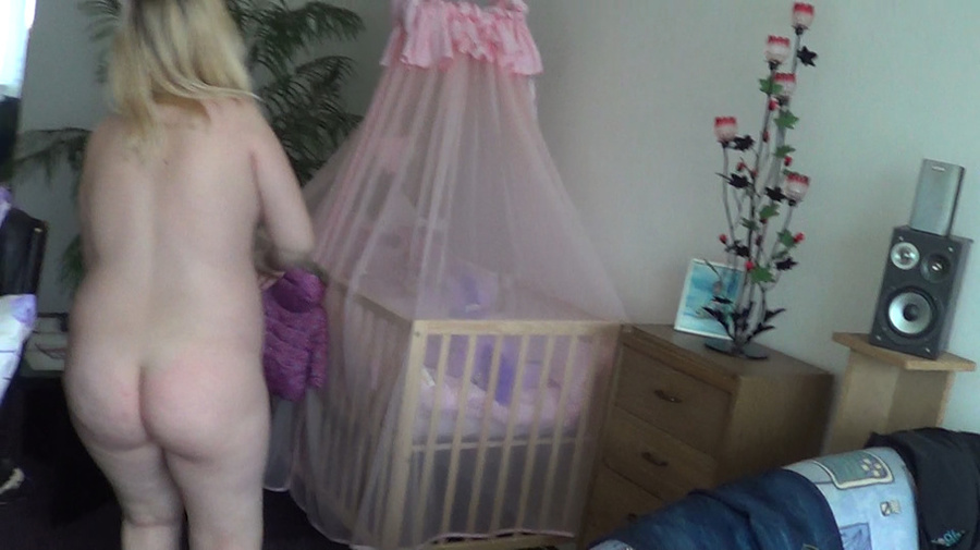 Lustful pregnant woman is jumping in the co - XXX Dessert - Picture 8