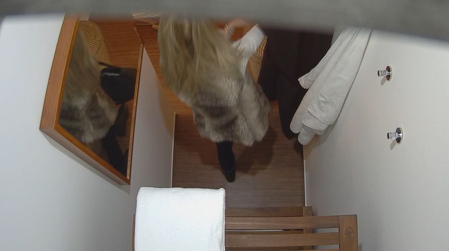 Gorgeous masseur is touching a slender nake - XXX Dessert - Picture 12