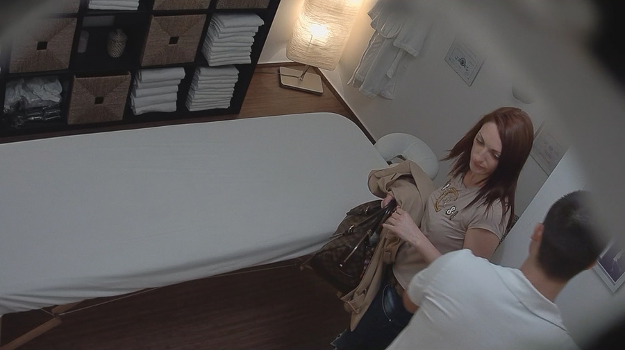 Beautiful model is getting a truly stunning - XXX Dessert - Picture 1