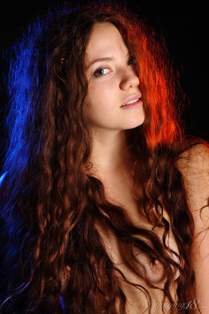 Long haired curly haired brunette in pin - Picture 16