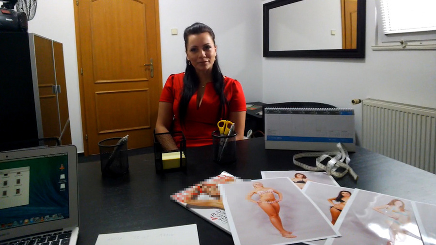 Brunette bimbo with massive boobies in oran - XXX Dessert - Picture 13