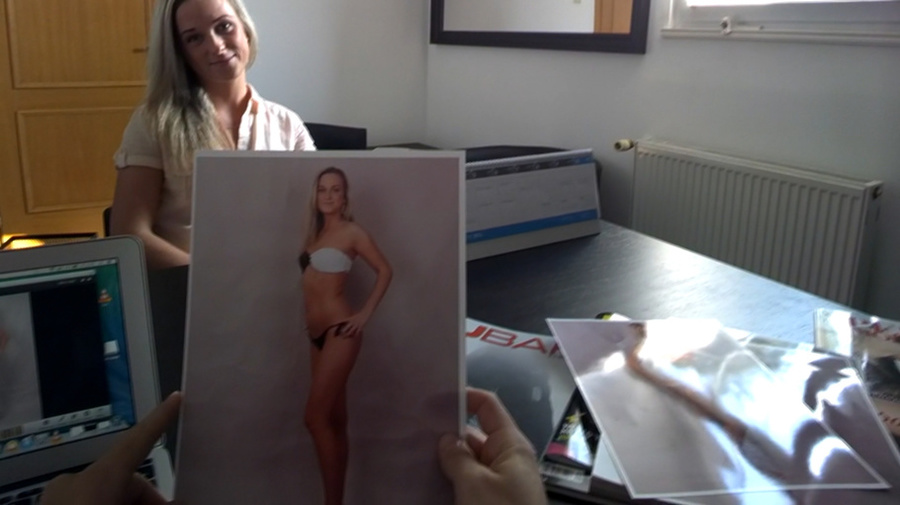 Blonde freshie in pink blouse getting naile - XXX Dessert - Picture 3