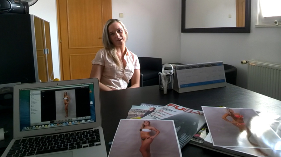 Blonde freshie in pink blouse getting naile - XXX Dessert - Picture 13