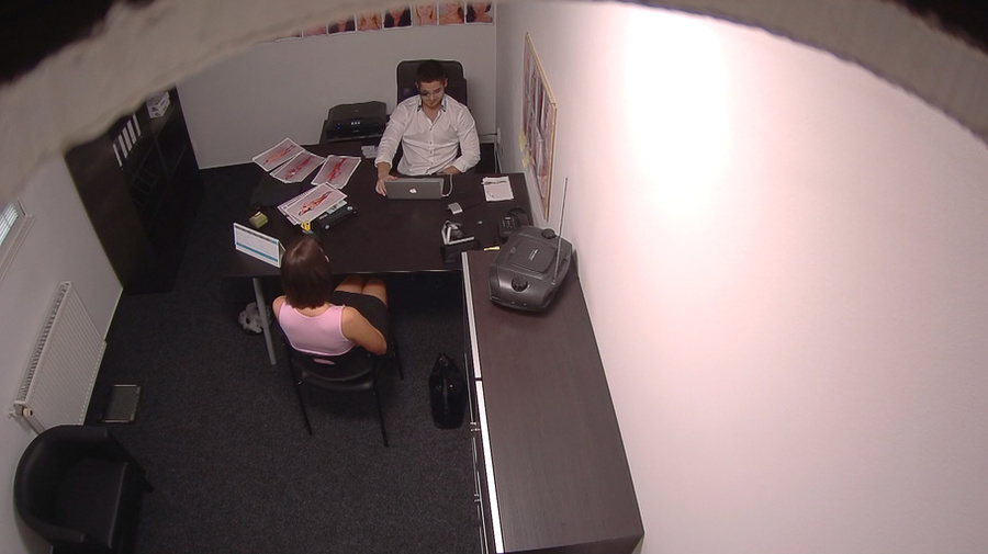 Big-titted brunette in pink vest gets her s - XXX Dessert - Picture 2