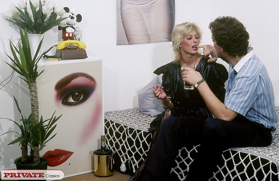 Gorgeous hottie in black dress, stockings a - XXX Dessert - Picture 4