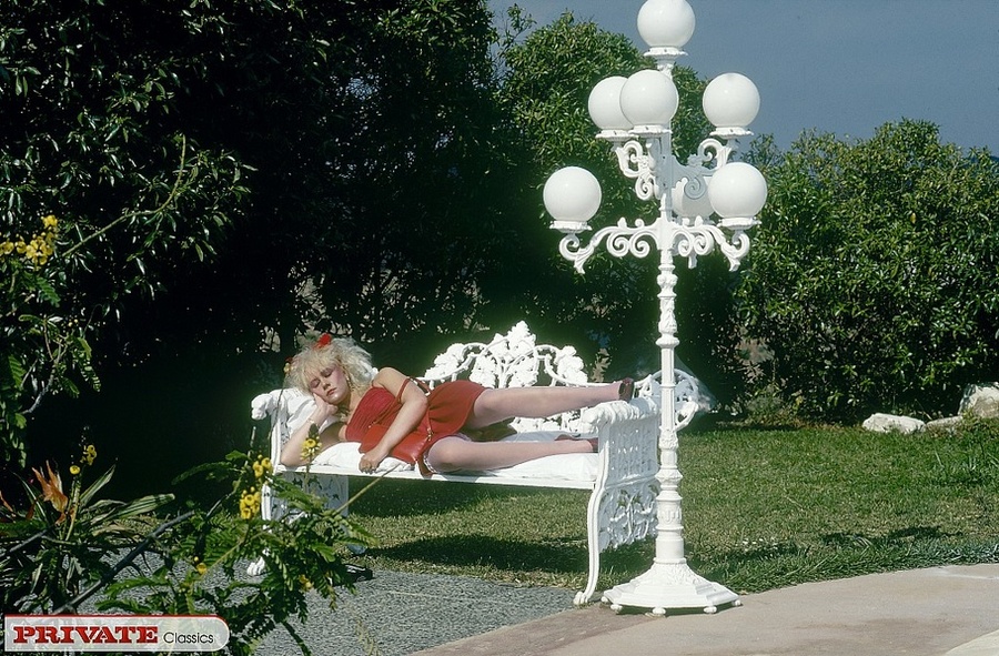 Blonde hottie takes off her red dress then  - XXX Dessert - Picture 2