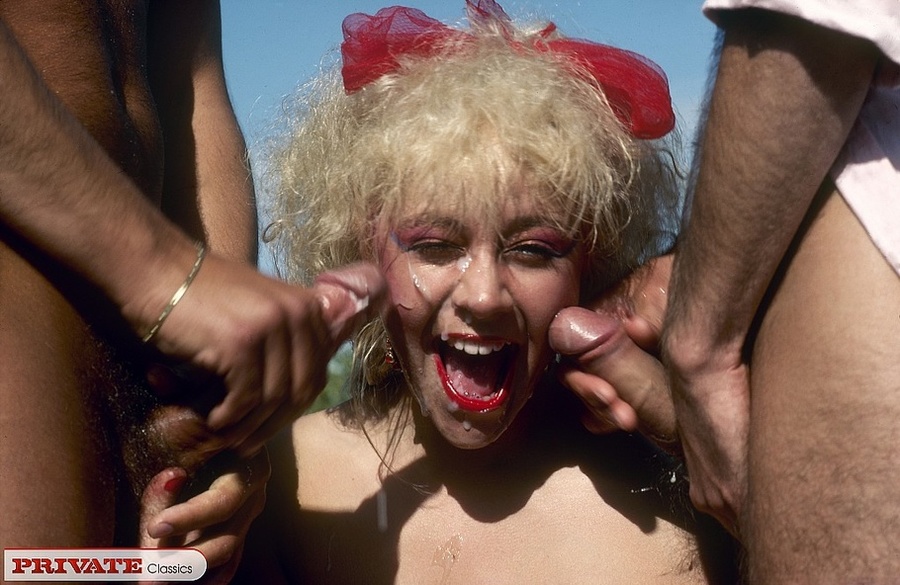 Blonde hottie takes off her red dress then  - XXX Dessert - Picture 15