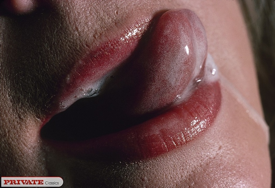 Gorgeous babe with steaming hot body in bla - XXX Dessert - Picture 15