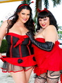 Fat babes in red and black and red - Picture 3