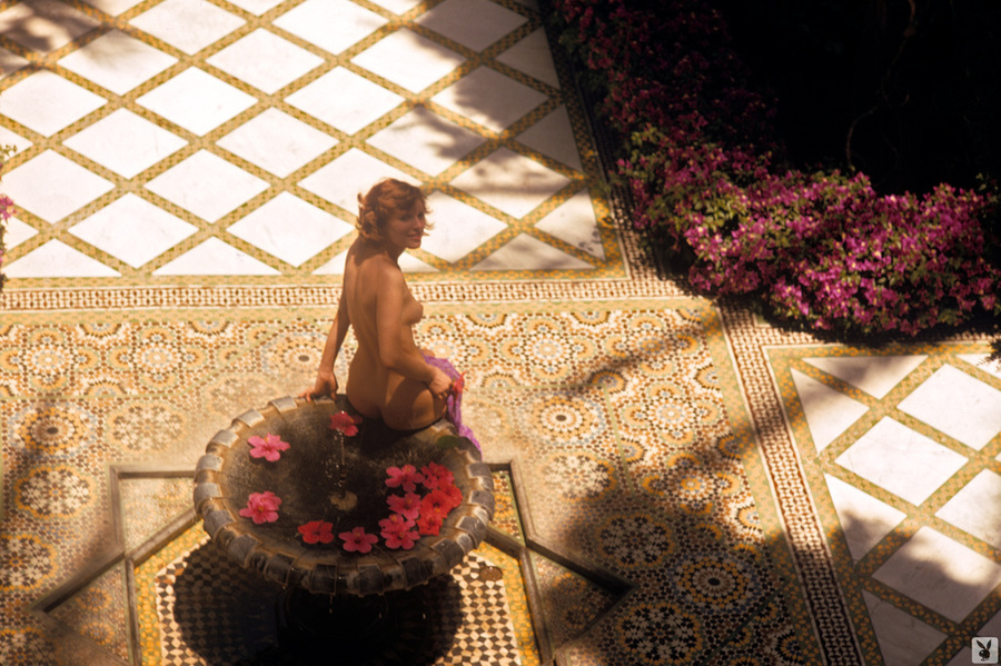 Vintage gallery full of hot models posing outdoors showing off their tits - XXXonXXX - Pic 10