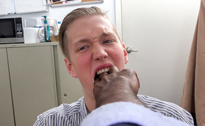 Brunette guy takes facial after anal sex with black fucker - Picture 3