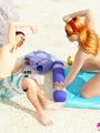 Redhead catches a pervert at the beach - Picture 2